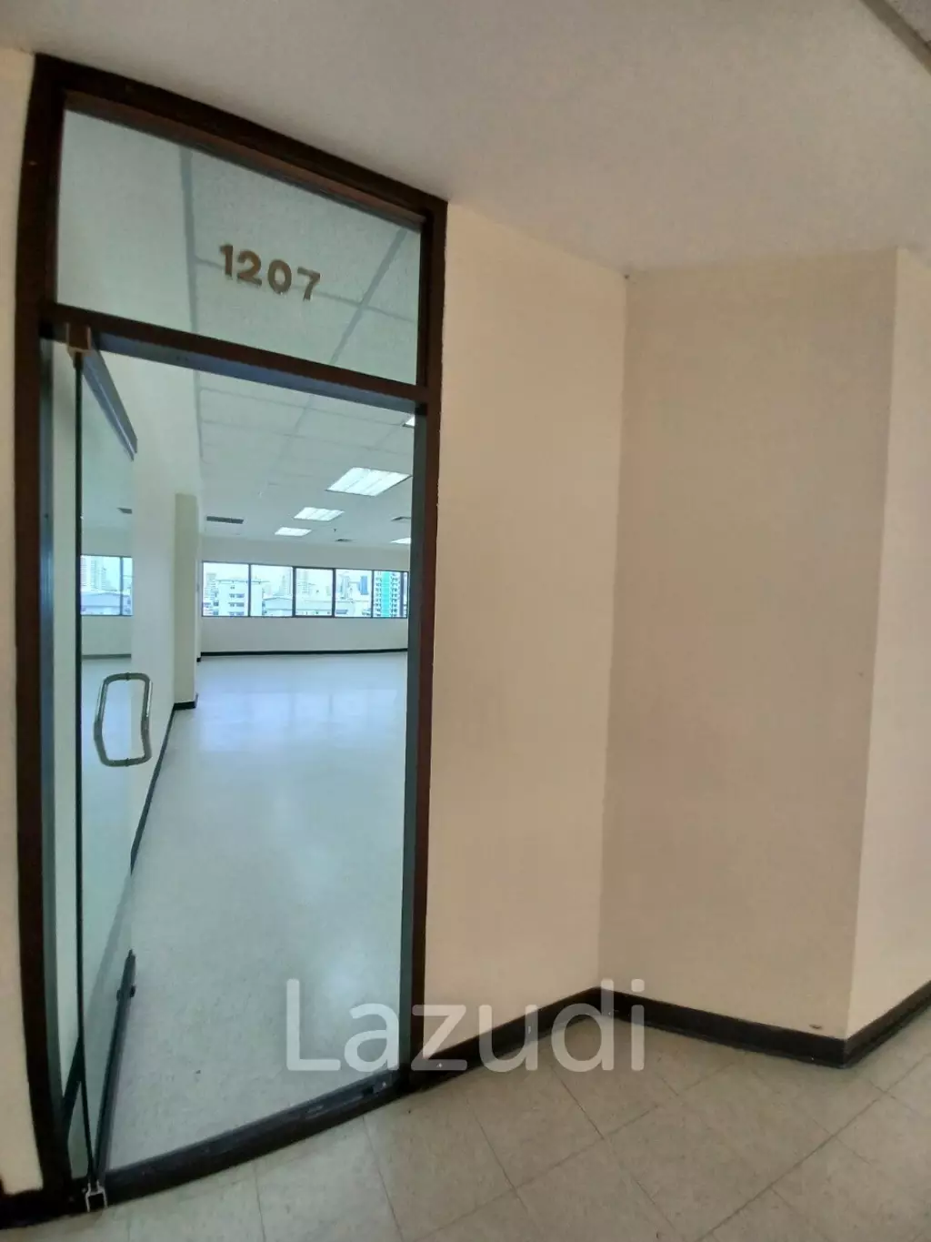 Office space for rent at B.B. Building 64 Sqm