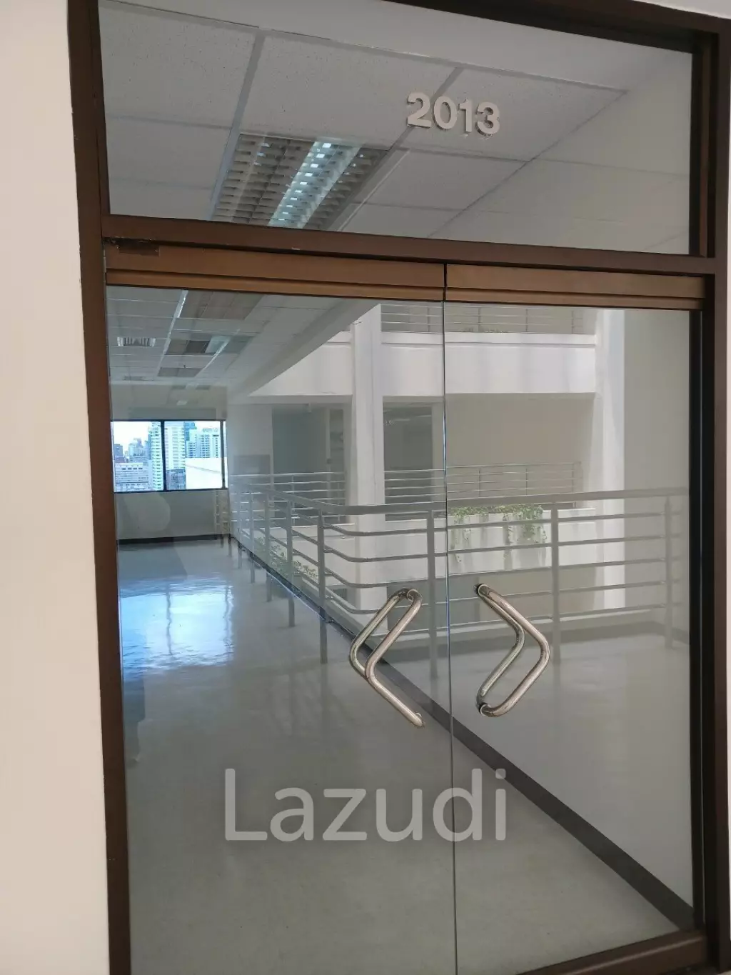 Official space for rent 192 Sqm at BB Building Asoke