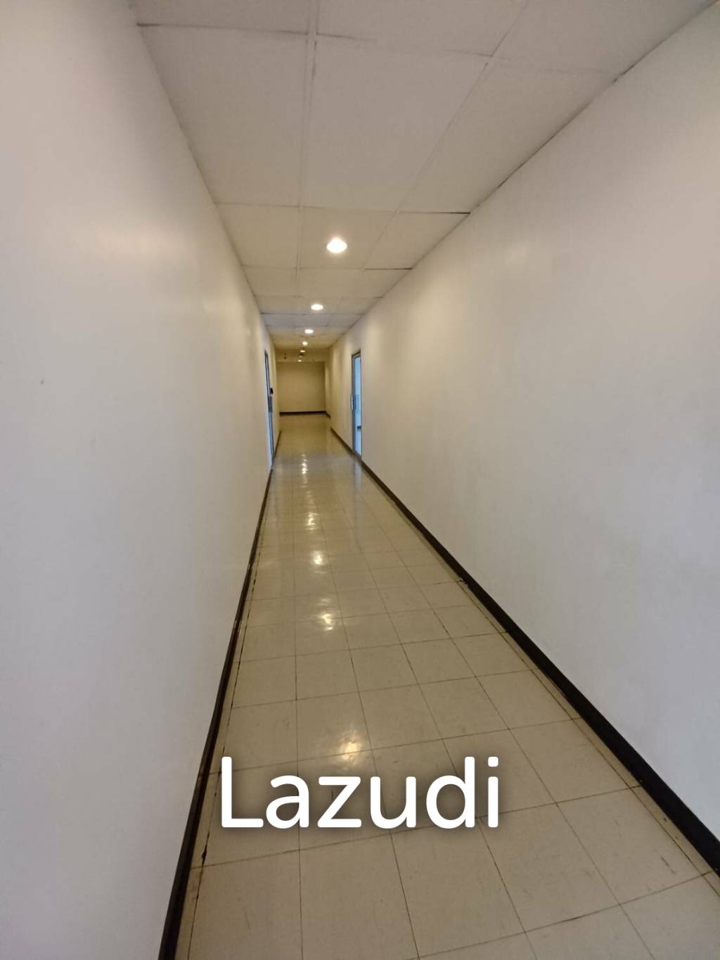 Office space for rent at Sino-Thai Tower unit 7A  size 77 Sqm