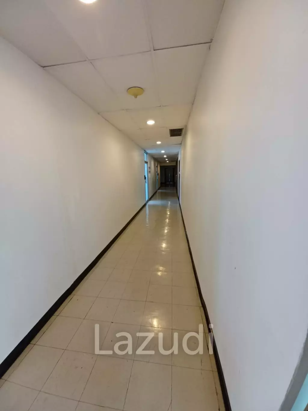 Office space for rent at Sino-Thai Tower unit 7A  size 77 Sqm