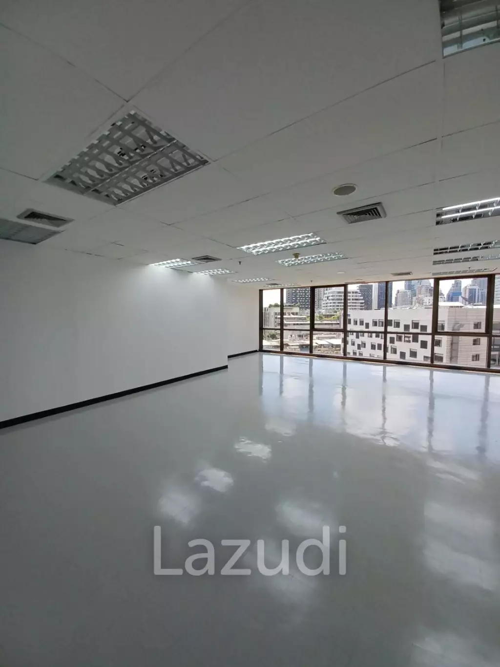 Office space for rent at Sino-Thai Tower unit 7D  size 67 Sqm