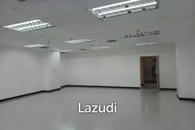 Office space for rent at Sino-Thai Tower unit 8C  size 78 Sqm