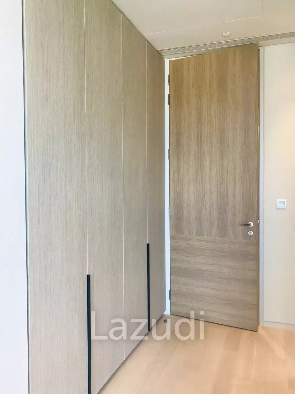 2 Bed 2 Bath 111 SQ.M Tela Thonglor