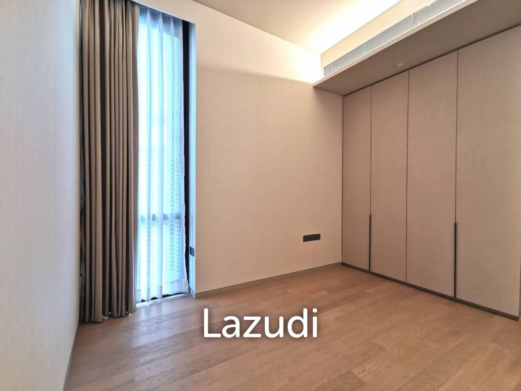 2 Bed 2 Bath 111 SQ.M Tela Thonglor