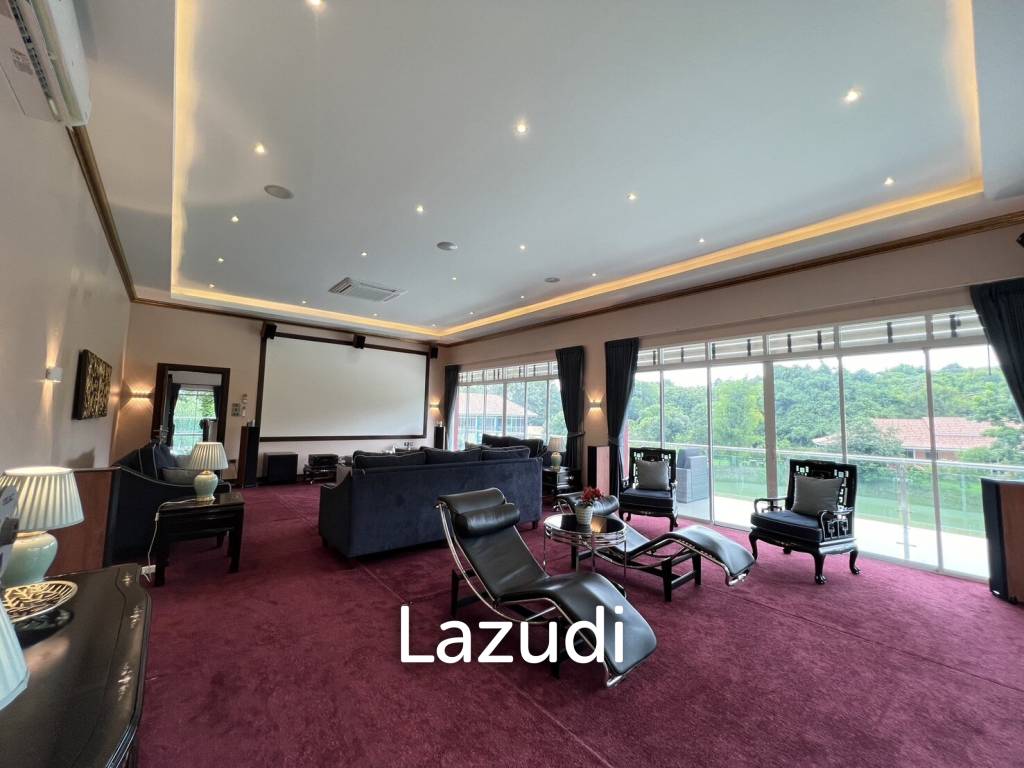 All new Deluxe High Tech Villa