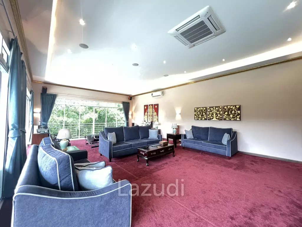 All new Deluxe High Tech Villa