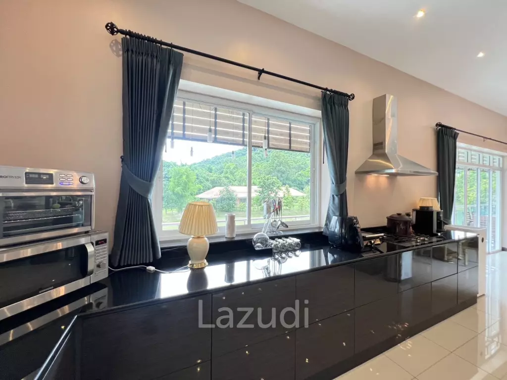 All new Deluxe High Tech Villa