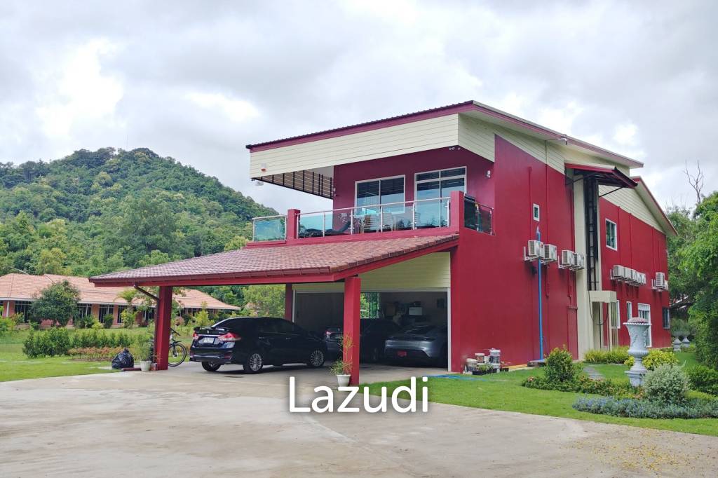 All new Deluxe High Tech Villa