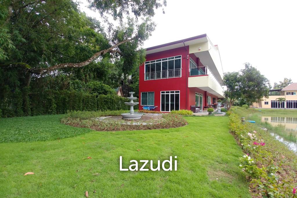 All new Deluxe High Tech Villa