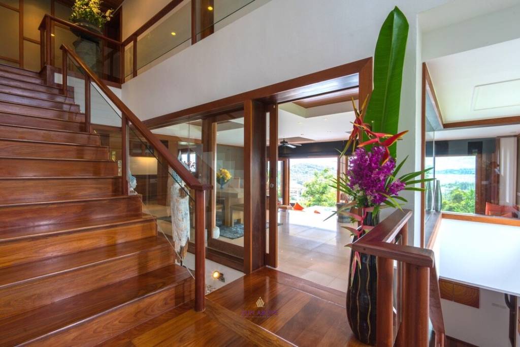 Surin: 4 Bed Ocean View Pool Villa