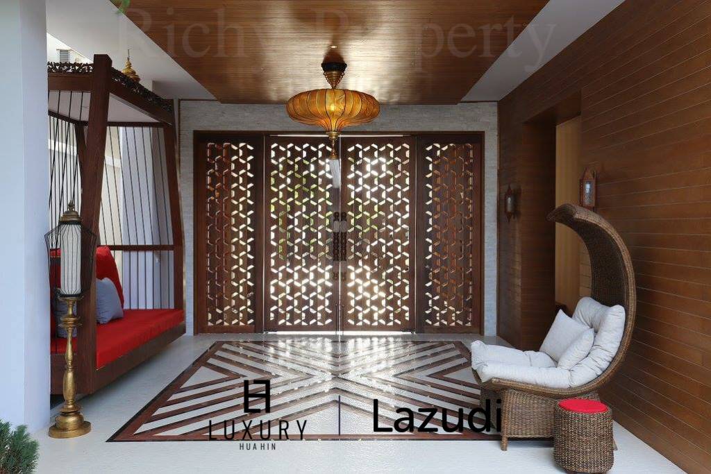 Luxury Pool Villa Beachfront  Hua Hin Cha-am for sale near Dusit Resort Hotel