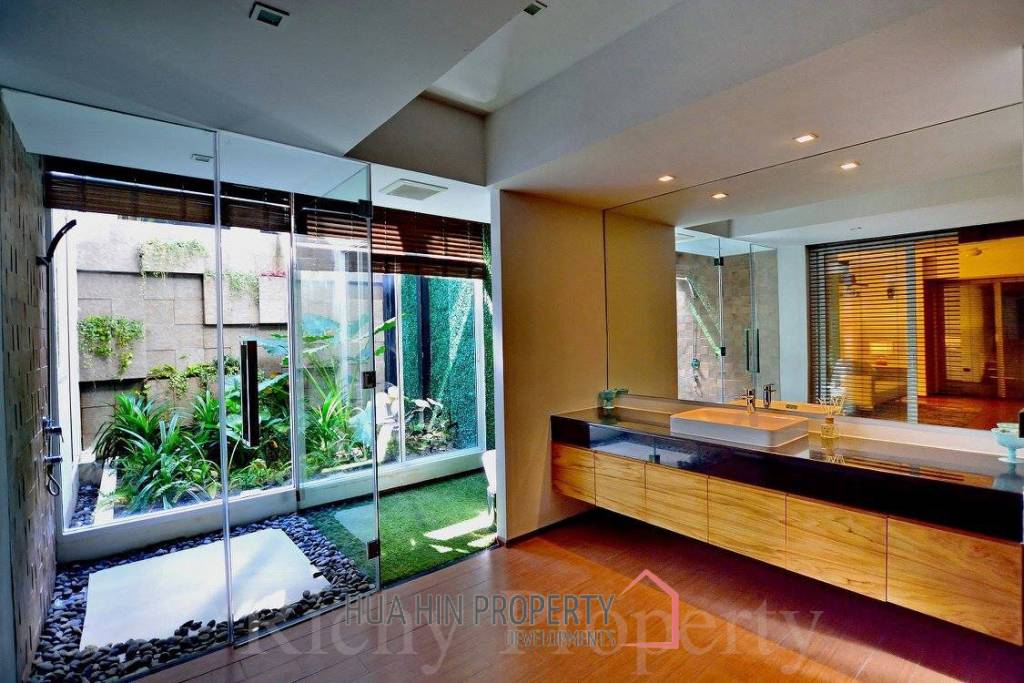 Luxury Pool Villa Beachfront  Hua Hin Cha-am for sale near Dusit Resort Hotel