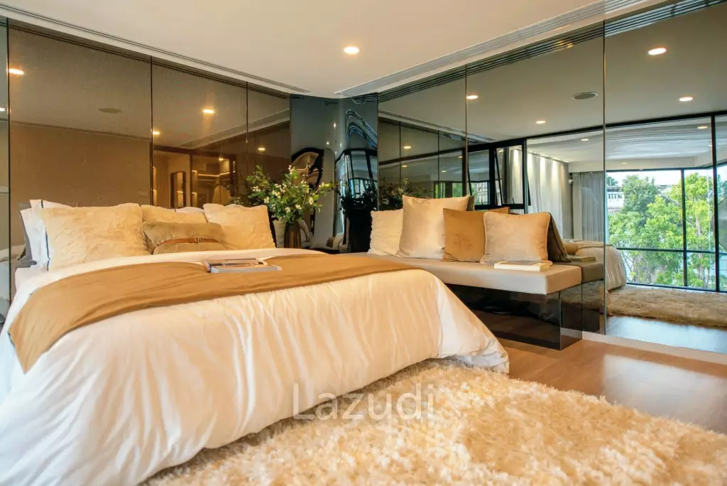 39 sqm duplex-style condo Knightsbridge Space Sukhumvit - Rama 4 Phra Khanong