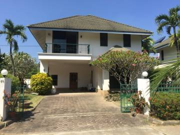 Hot Price! 3 Bedrooms House with mountain view, land 123 SQwah for SALE or RENT