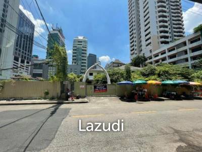 Spacious land for rent in Sukhumvit 33, AAA location, suitable  for any business activities