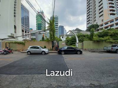 Spacious land for rent in Sukhumvit 33, AAA location, suitable  for any business activities