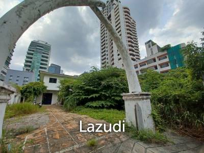 Spacious land for rent in Sukhumvit 33, AAA location, suitable  for any business activities