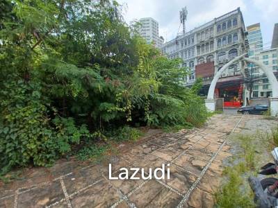Spacious land for rent in Sukhumvit 33, AAA location, suitable  for any business activities
