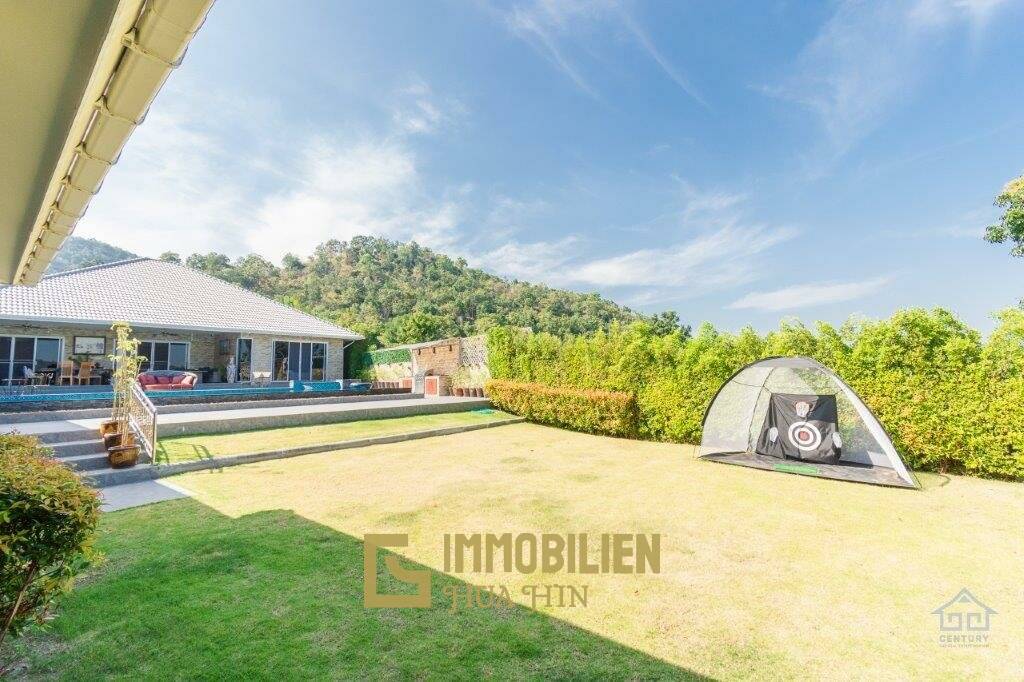 2,000 qm 6 Bett 8 Bad Villa Für Verkauf