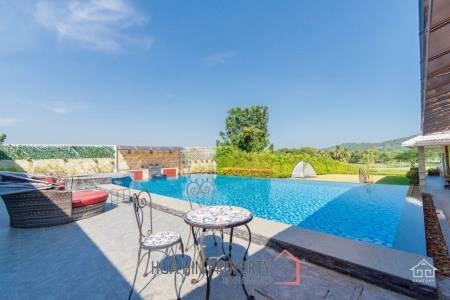 Maqnificent 6 Bedroom Villa overlooking Palm Hills Golf Course : RENTED UNTIL JAN 2024