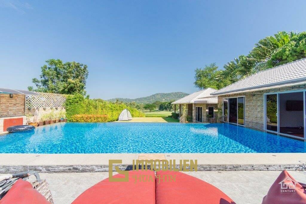 Maqnificent 6 Bedroom Villa overlooking Palm Hills Golf Course : RENTED UNTIL JAN 2024