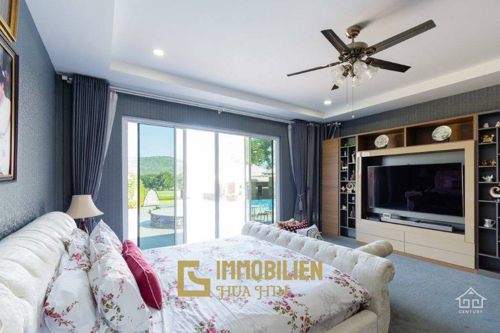 Maqnificent 6 Bedroom Villa overlooking Palm Hills Golf Course : RENTED UNTIL JAN 2024