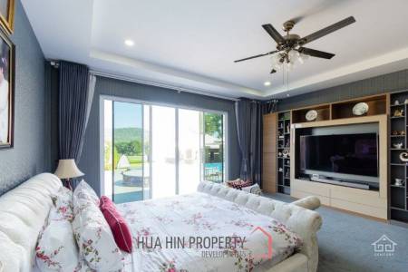 Maqnificent 6 Bedroom Villa overlooking Palm Hills Golf Course : RENTED UNTIL JAN 2024