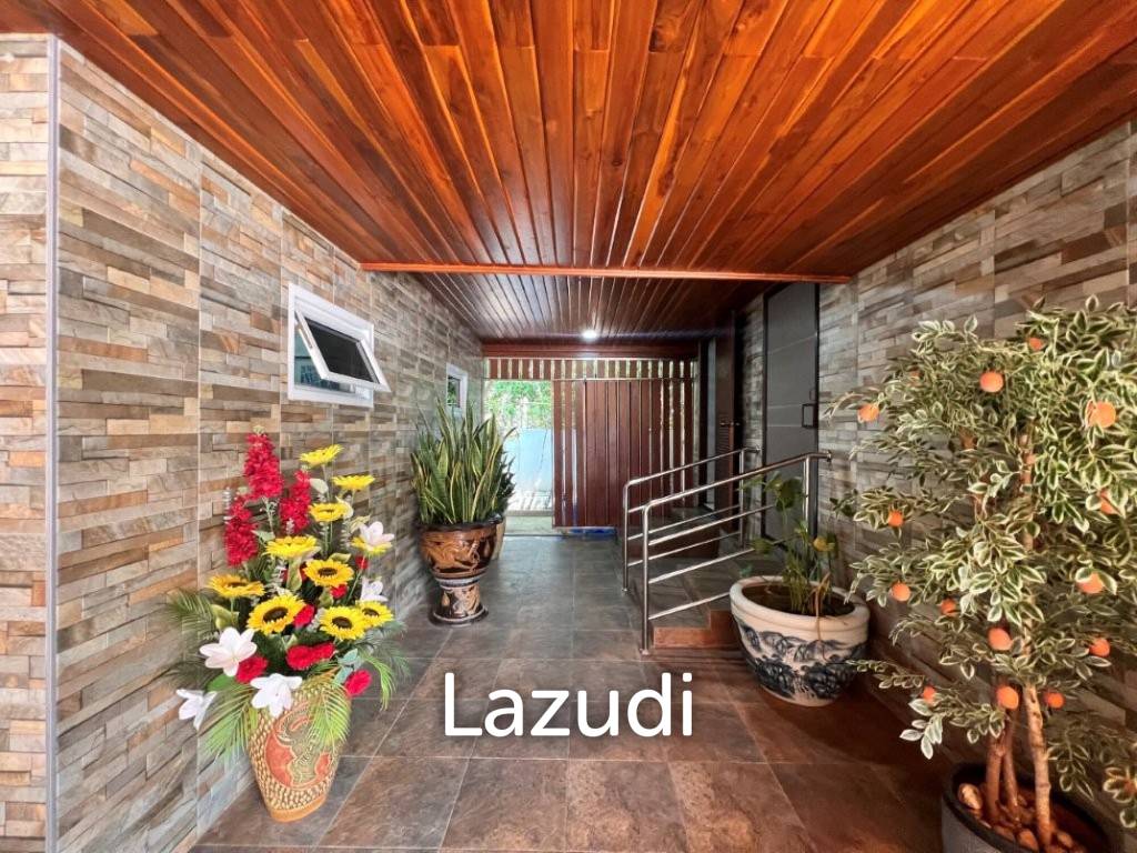 Maqnificent 6 Bedroom Villa overlooking Palm Hills Golf Course : RENTED UNTIL JAN 2024