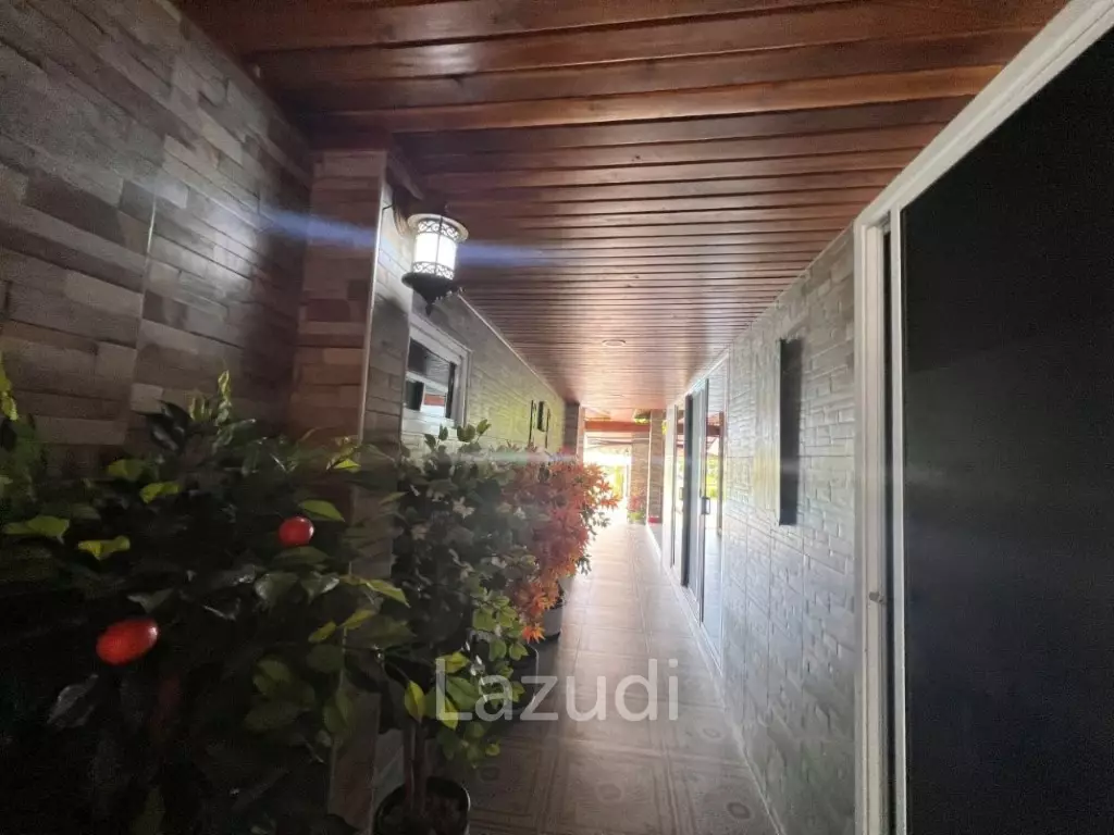 Maqnificent 6 Bedroom Villa overlooking Palm Hills Golf Course : RENTED UNTIL JAN 2024