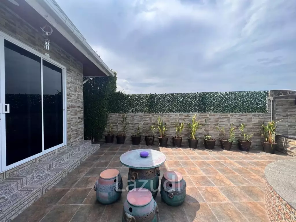 Maqnificent 6 Bedroom Villa overlooking Palm Hills Golf Course : RENTED UNTIL JAN 2024