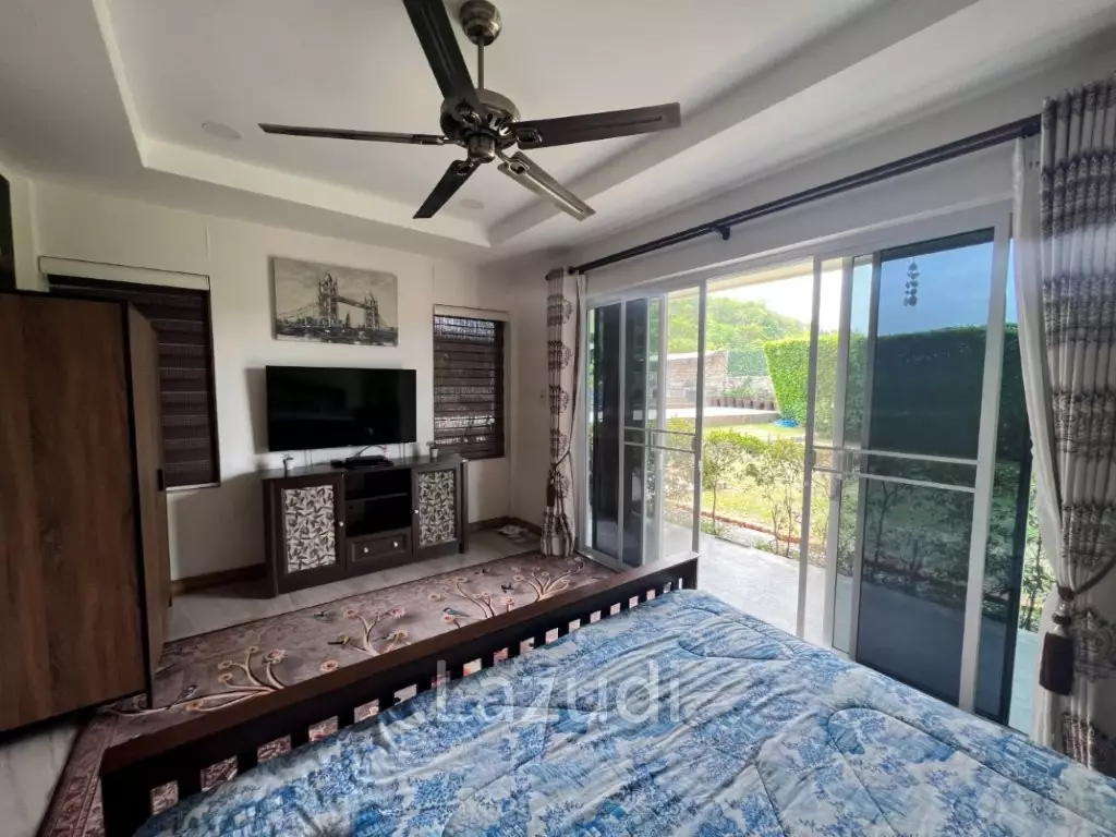 Maqnificent 6 Bedroom Villa overlooking Palm Hills Golf Course : RENTED UNTIL JAN 2024