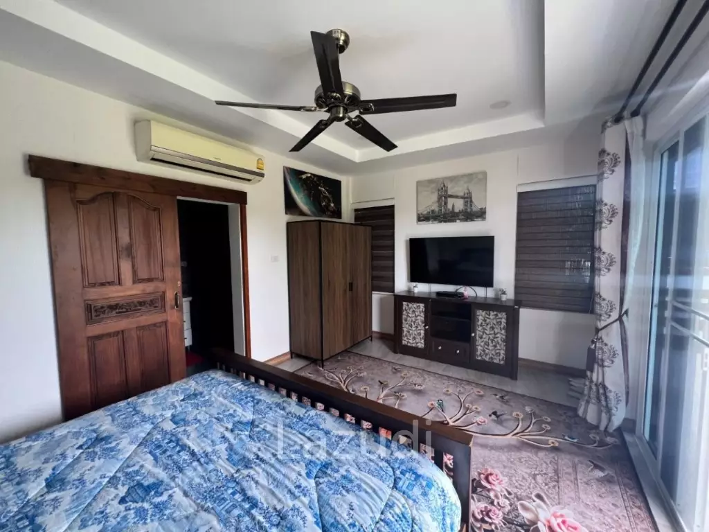 Maqnificent 6 Bedroom Villa overlooking Palm Hills Golf Course : RENTED UNTIL JAN 2024