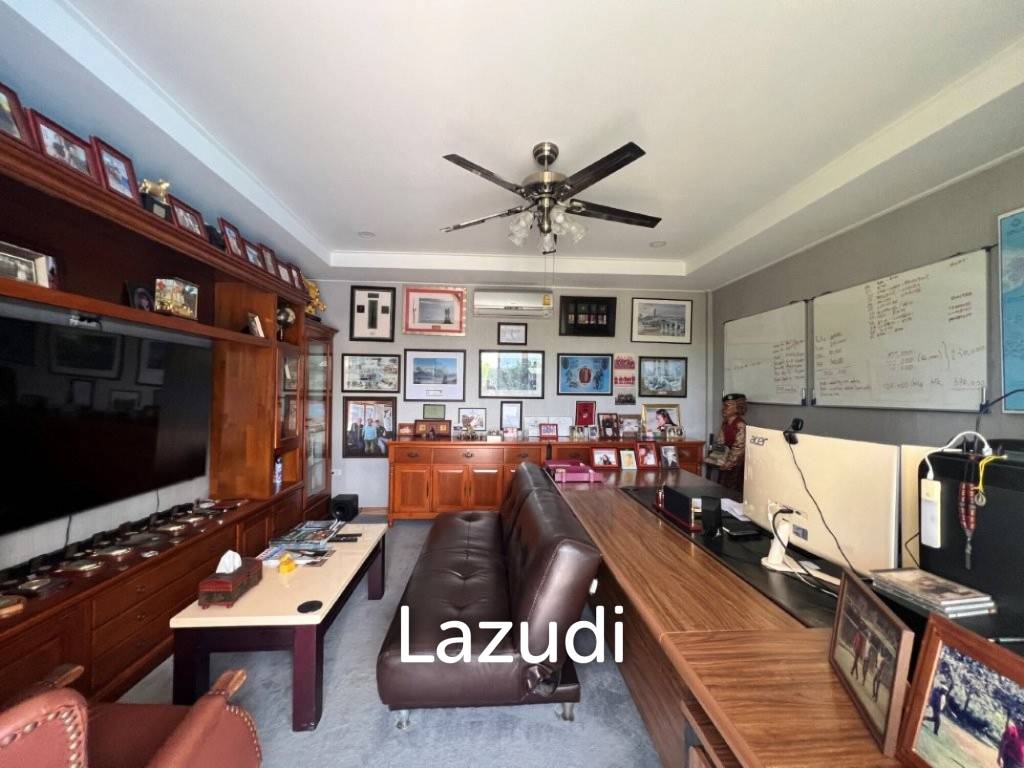 Maqnificent 6 Bedroom Villa overlooking Palm Hills Golf Course : RENTED UNTIL JAN 2024