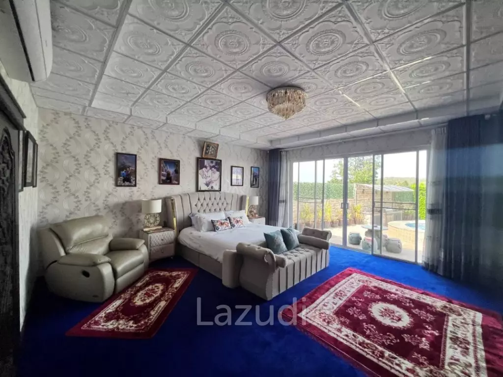 Maqnificent 6 Bedroom Villa overlooking Palm Hills Golf Course : RENTED UNTIL JAN 2024