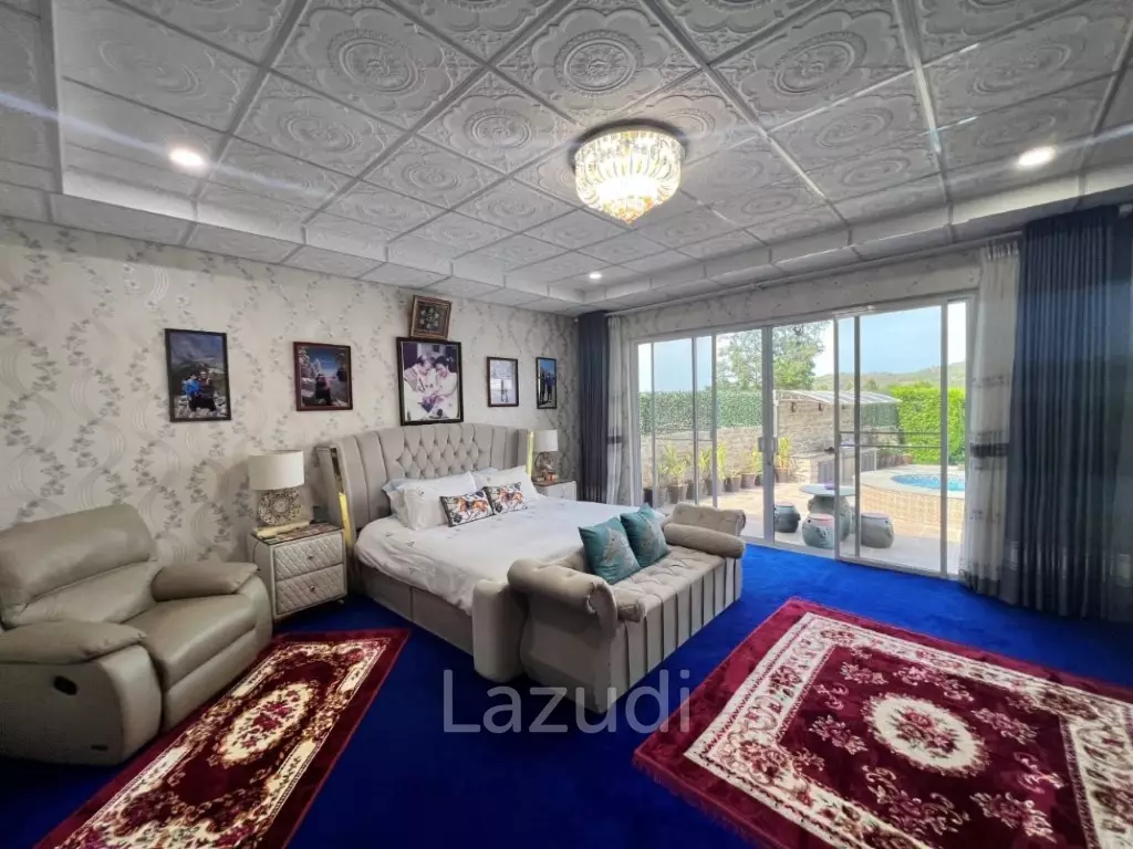 Maqnificent 6 Bedroom Villa overlooking Palm Hills Golf Course : RENTED UNTIL JAN 2024