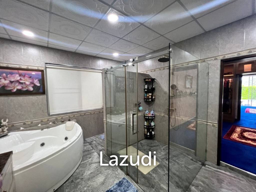 Maqnificent 6 Bedroom Villa overlooking Palm Hills Golf Course : RENTED UNTIL JAN 2024