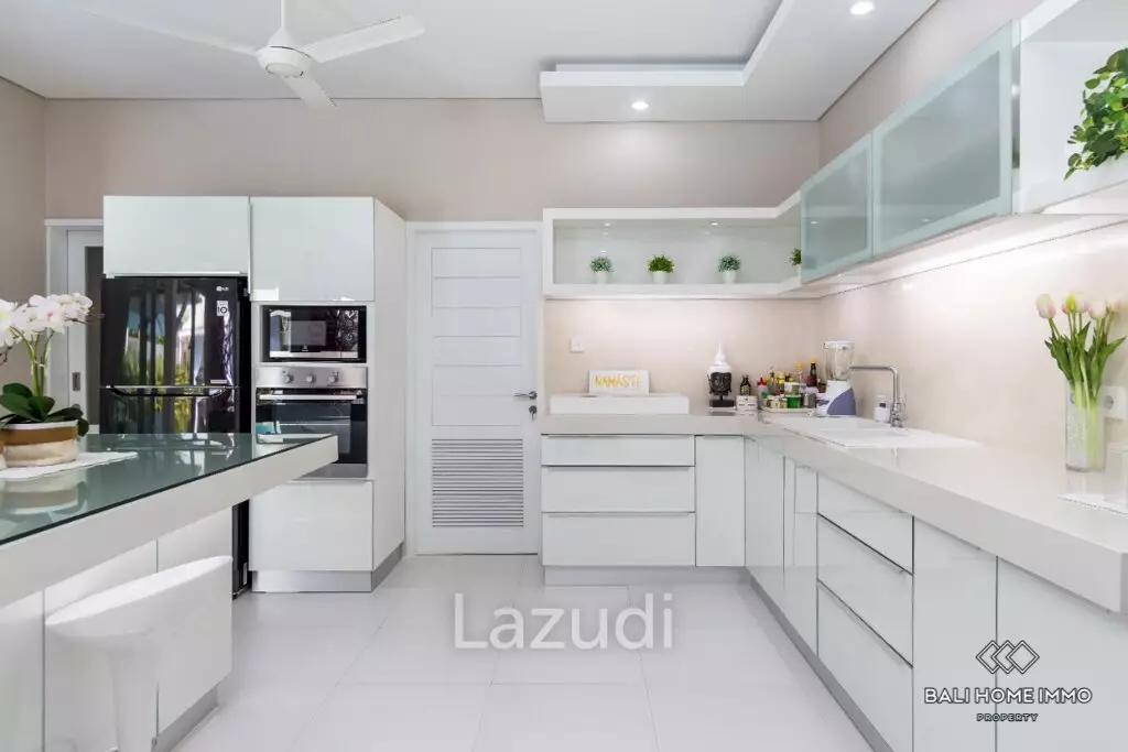 3 BEDROOM VILLA FOR SALE LEASEHOLD IN BERAWA - PM130B