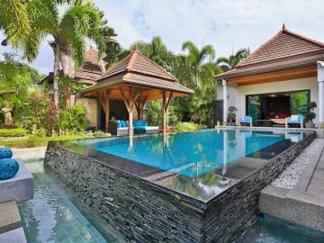 3 bedroom pool villa in Bangtao Phuket
