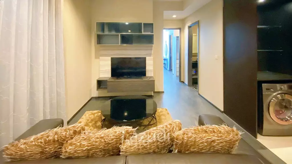 2 Bed 2 Bath 62 SQ.M Edge Sukhumvit 23
