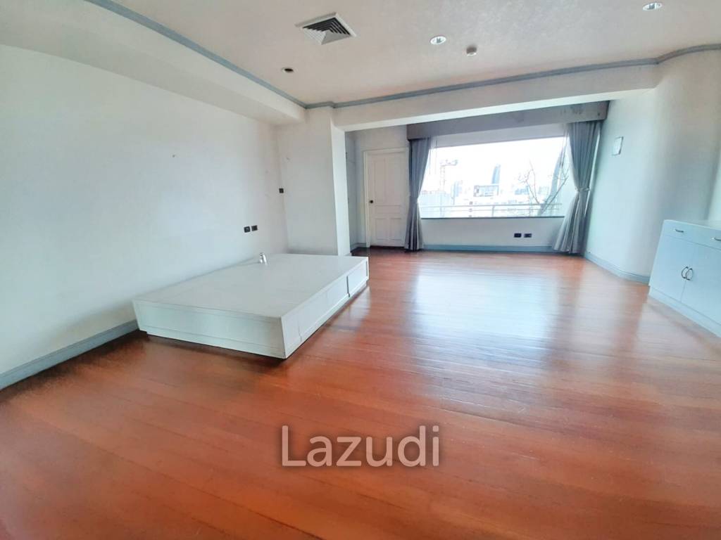 5 Bed 5 Bath 599 SQ.M Le Raffine Sukhumvit 24