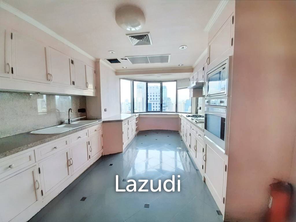 5 Bed 5 Bath 599 SQ.M Le Raffine Sukhumvit 24