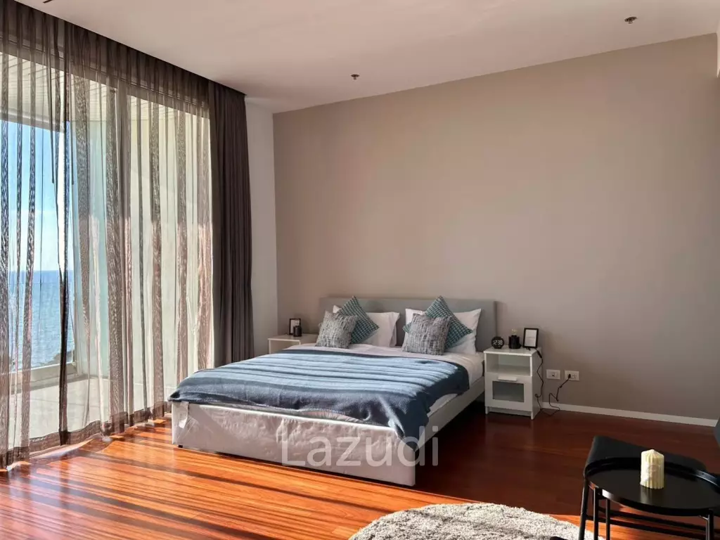 1 Bed 1 Bath 138.58 SQ.M. The Cove  Pattaya