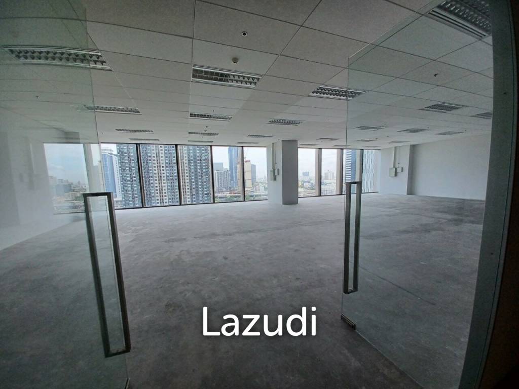 Ultra Luxury Office Space at Singha Complex in Bang Kapi, Bangkok