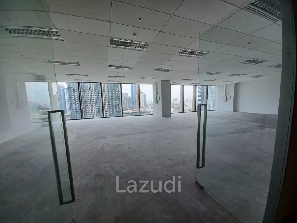 Ultra Luxury Office Space at Singha Complex in Bang Kapi, Bangkok