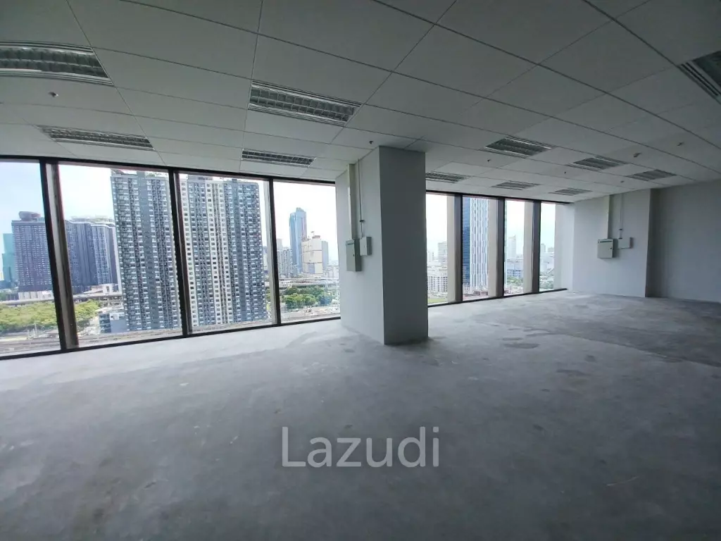 Ultra Luxury Office Space at Singha Complex in Bang Kapi, Bangkok