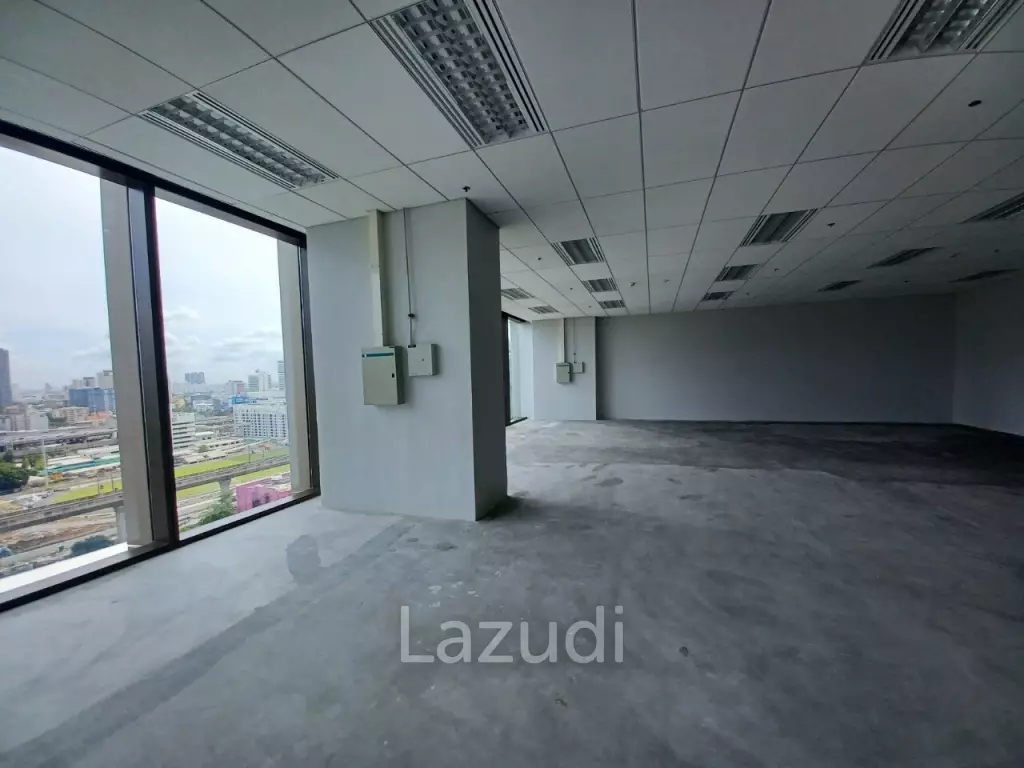 Ultra Luxury Office Space at Singha Complex in Bang Kapi, Bangkok
