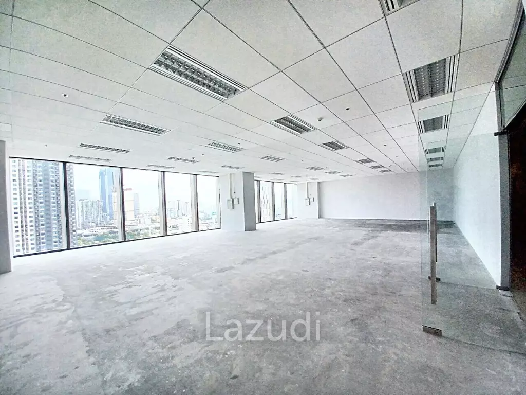 Ultra Luxury Office Space at Singha Complex in Bang Kapi, Bangkok