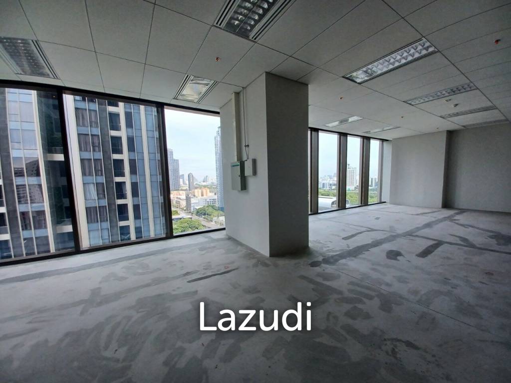 Ultra Luxury Office for Rent in Singha Complex Bangkok