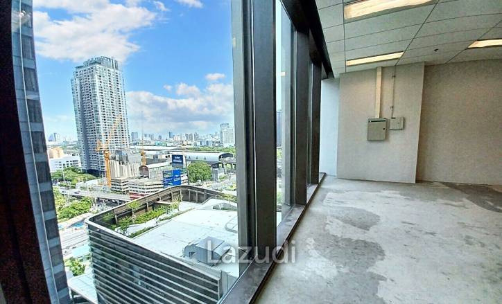 Ultra Luxury Office Space in Singha Complex Bangkok