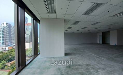 Spacious Ultra Luxury Office for Rent at Singha Complex Bangkok